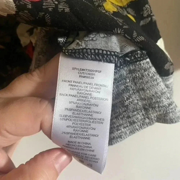 Kut From the Kloth Floral Mixed Material Top - Picture 11 of 14